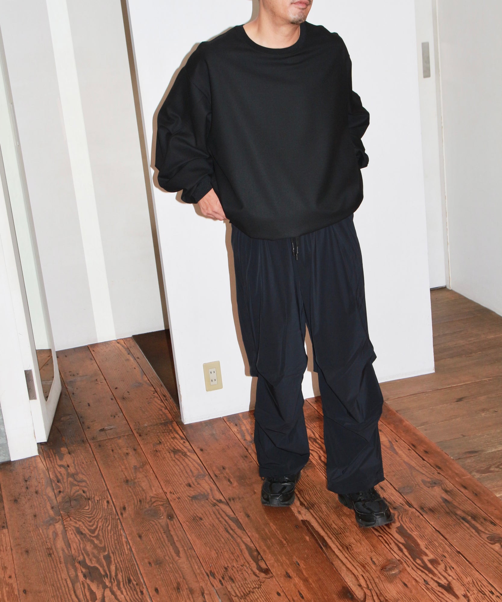バックタックパンツ "BLACK"