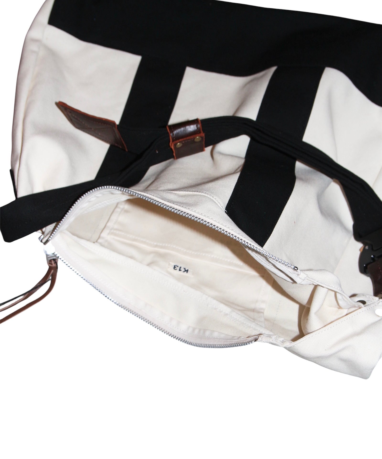 3D cutting messenger bag "BLACK"