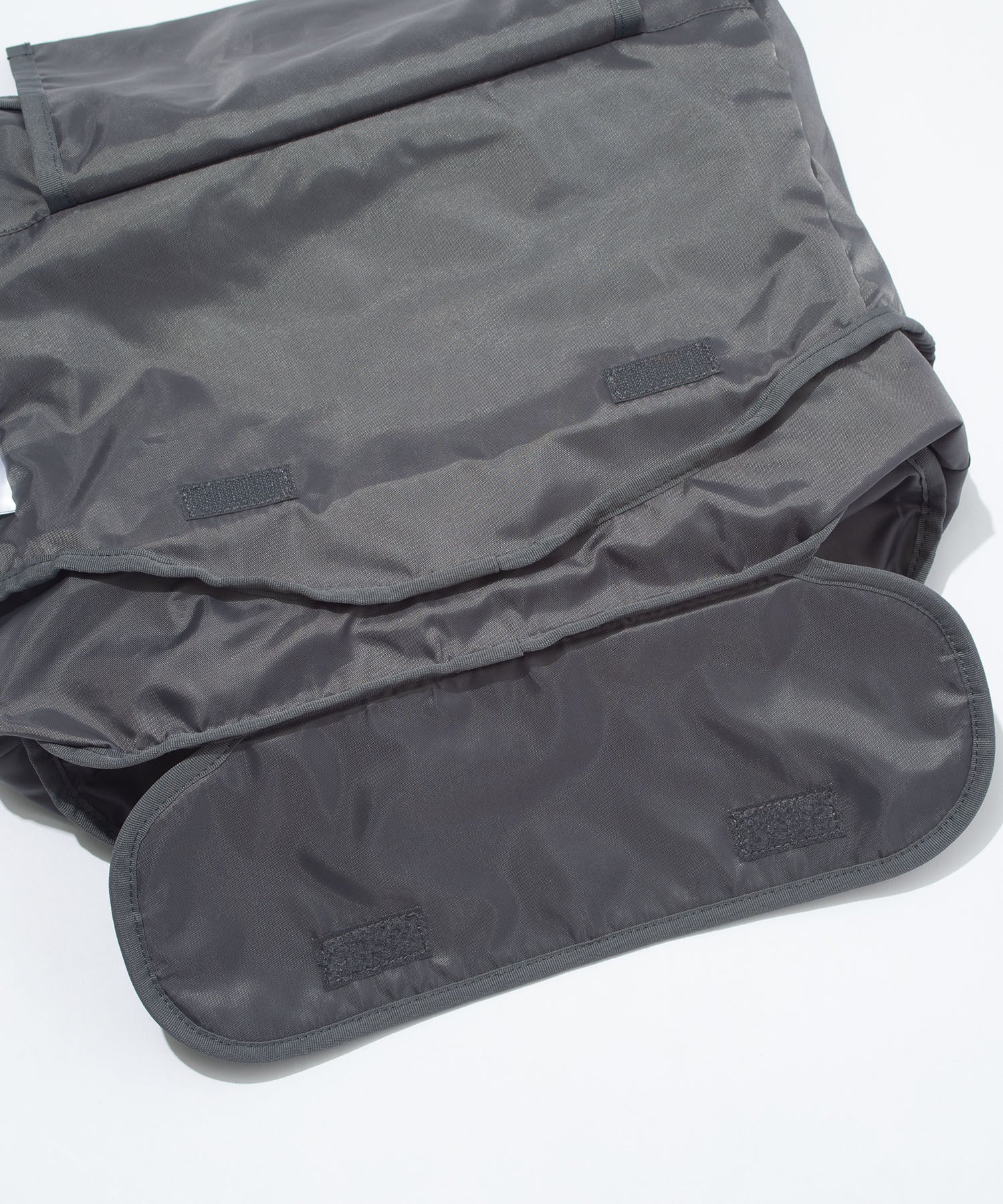 TEXTURED TWILL 2WAY SHOULDER TOTE "BLACK"