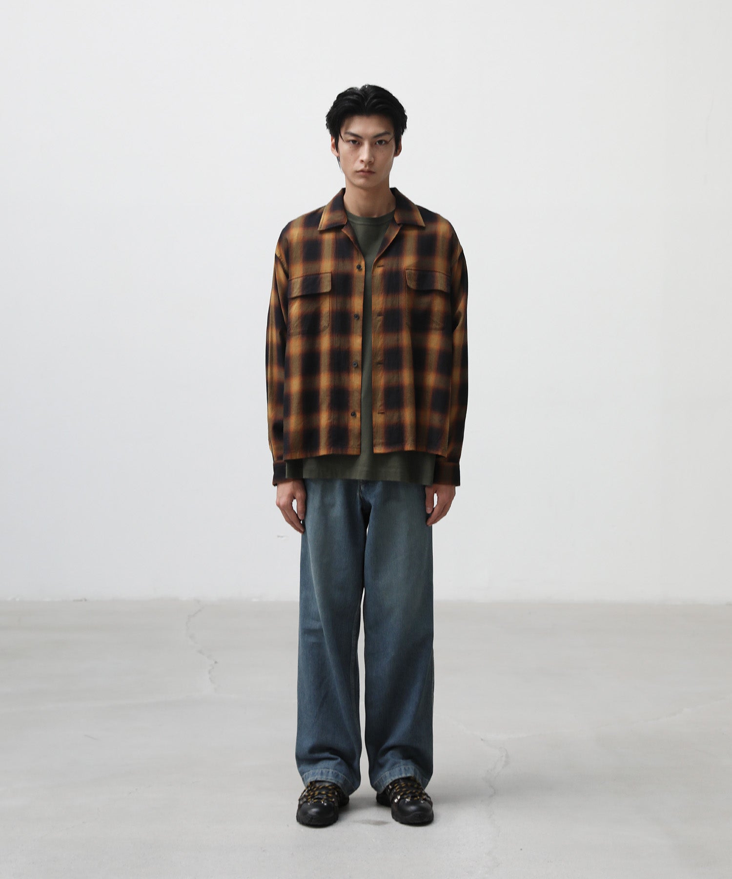 Maverick One-Tuck Denim Pants "Faded Blue"