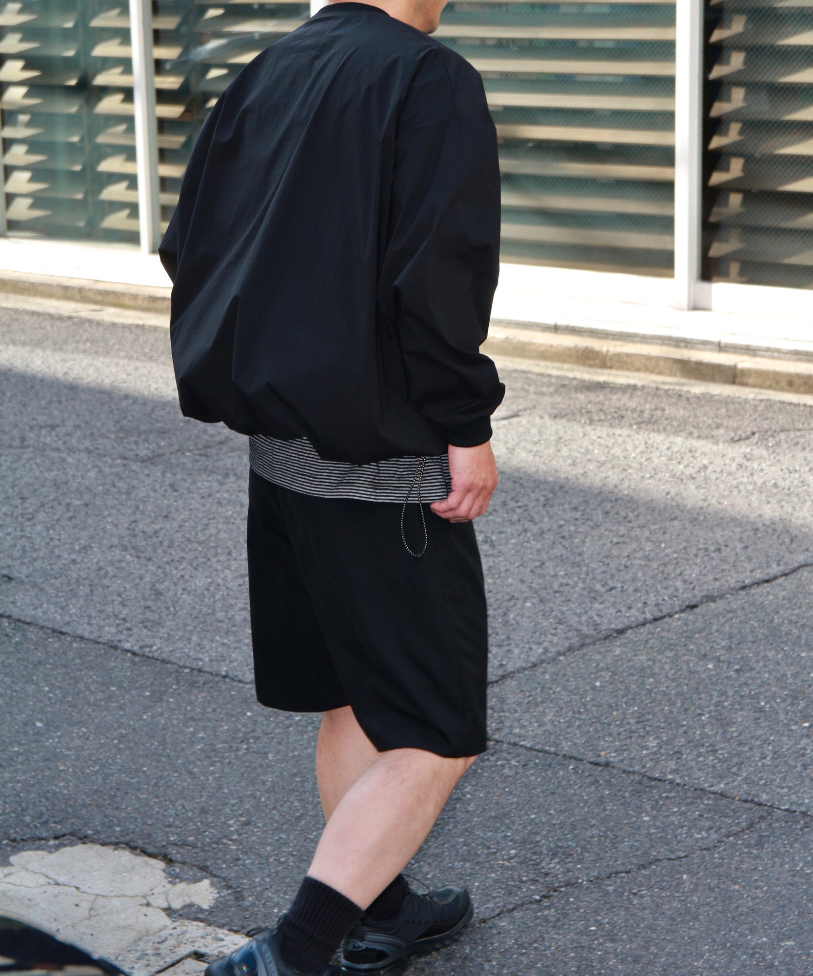 Two Tuck Wide Shorts "BLACK"