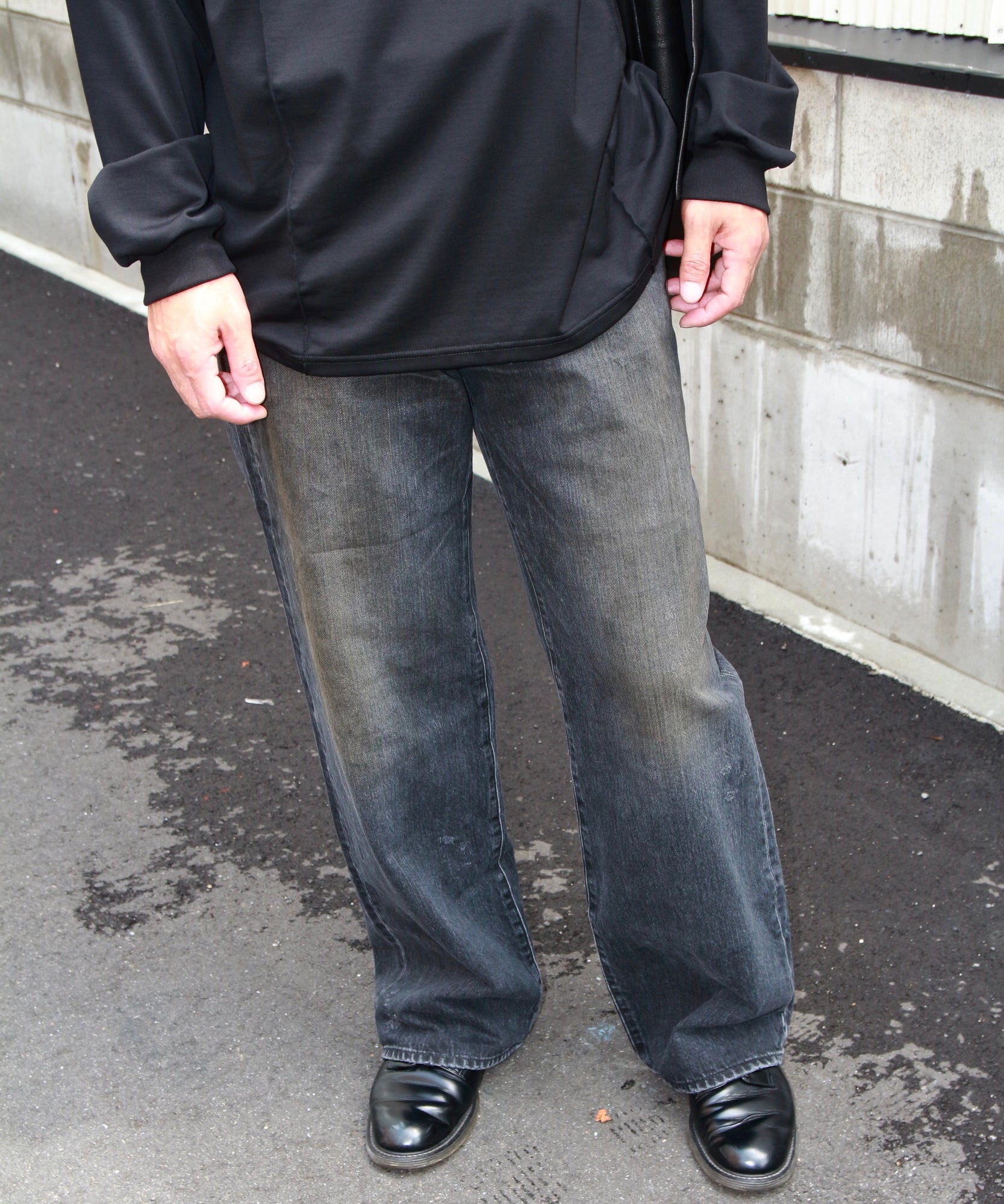LOOSE DENIM JEANS "BLACK"