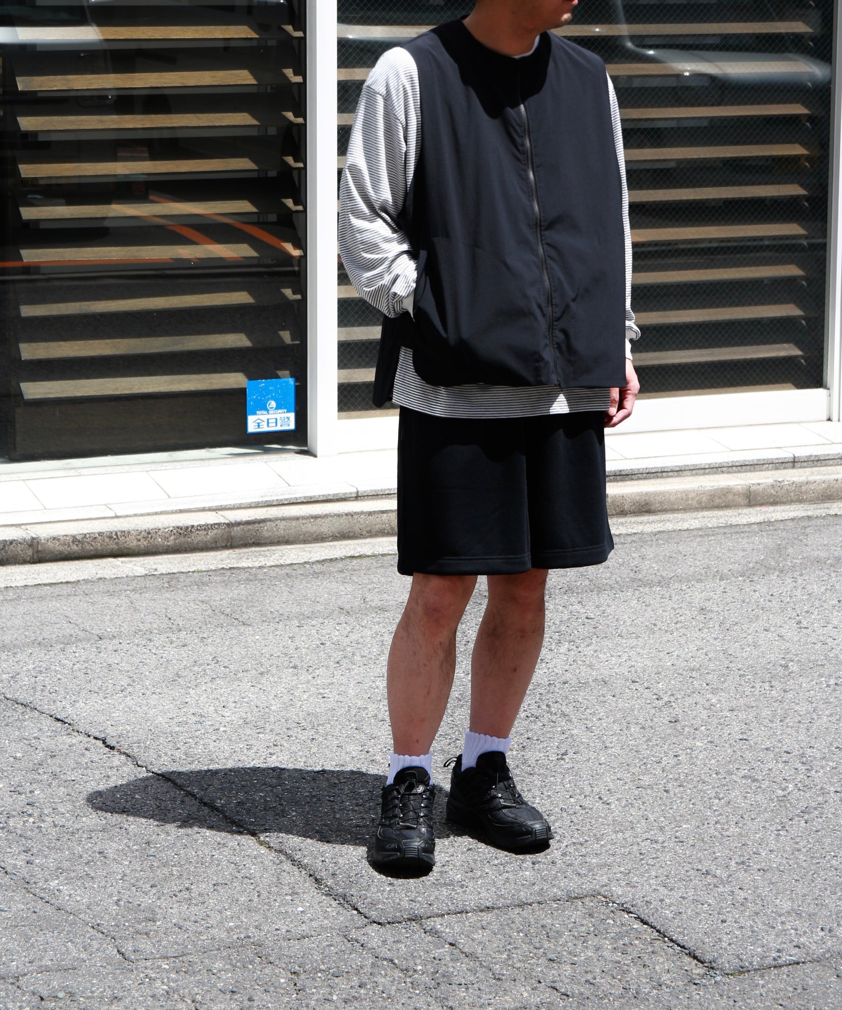 ジッパーベスト "BLACK"