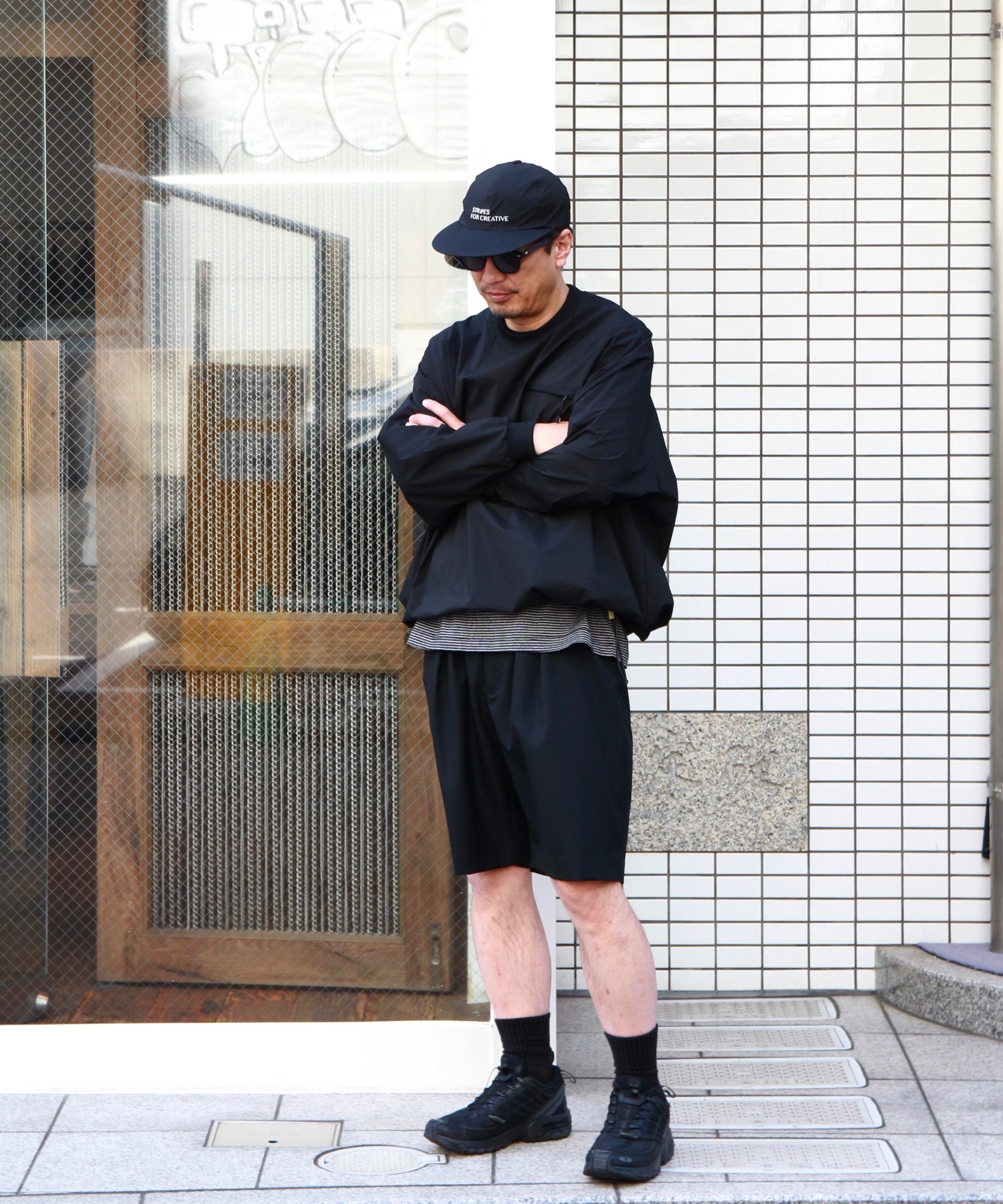 Two Tuck Wide Shorts "BLACK"