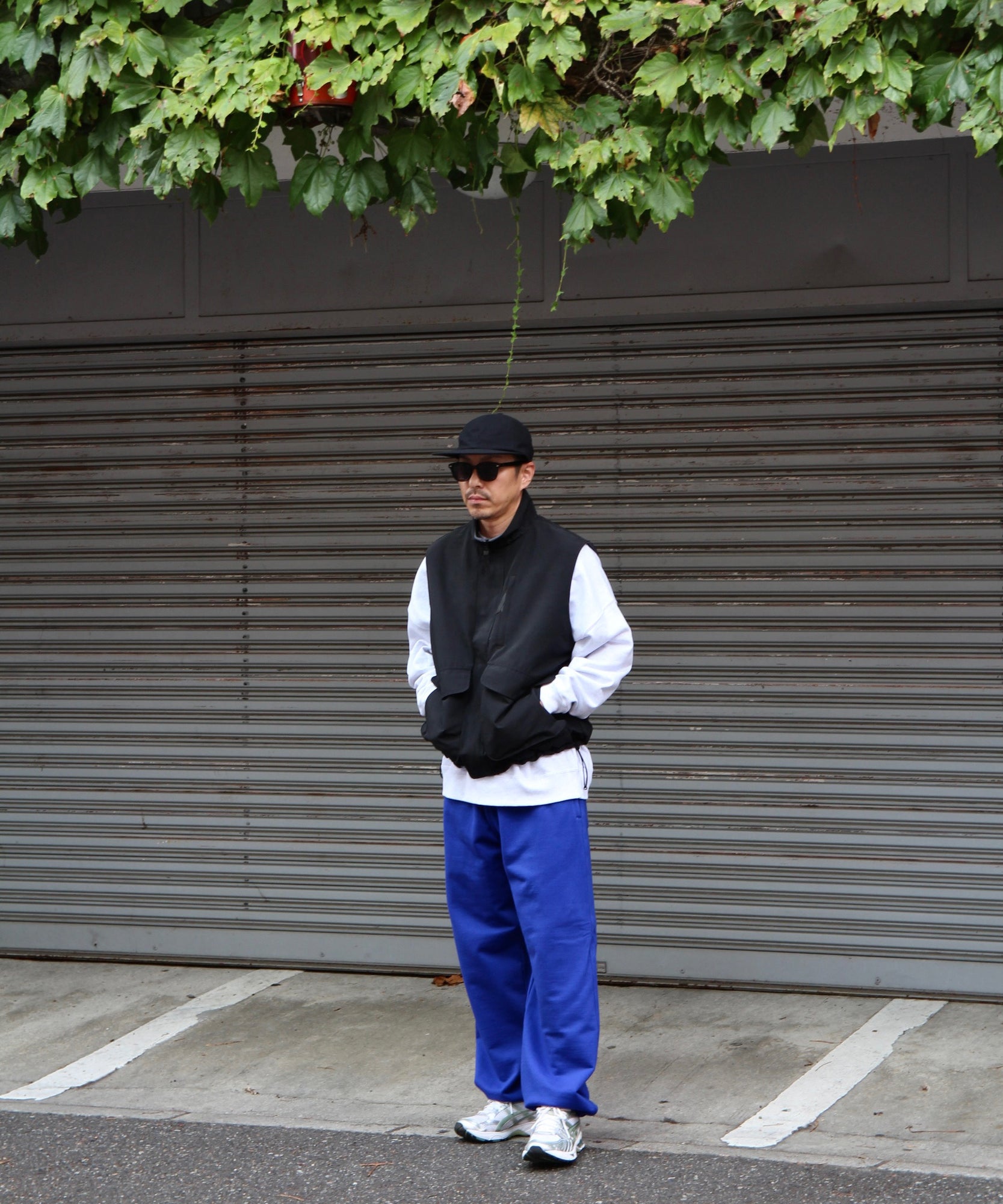 UNITWISTED YARN SWEAT PANTS "BLUE"