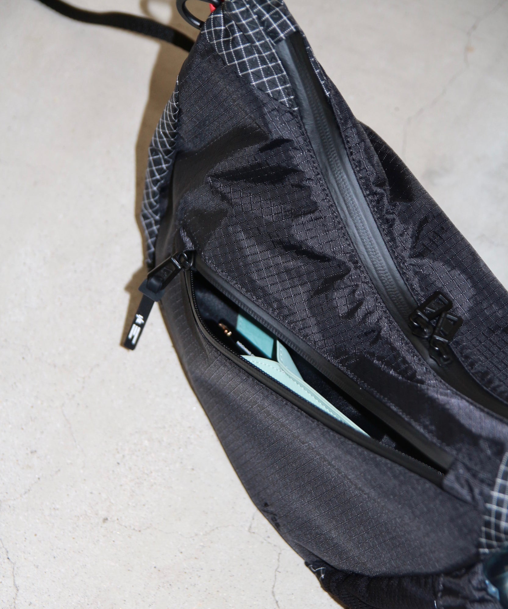 HORN MINI SHOULDER BAG "BLACK"