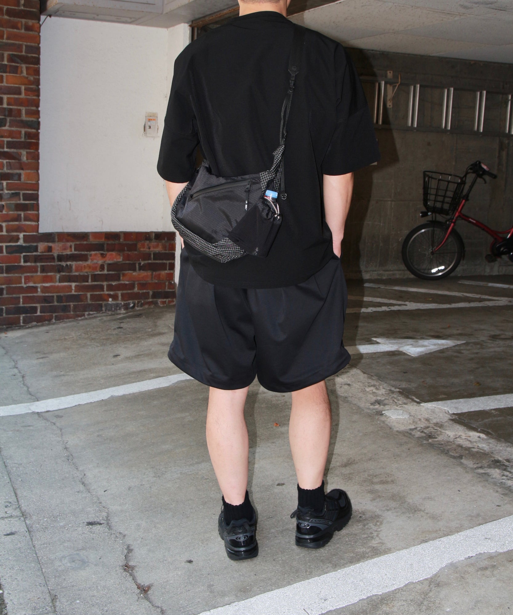 HORN MINI SHOULDER BAG "BLACK"